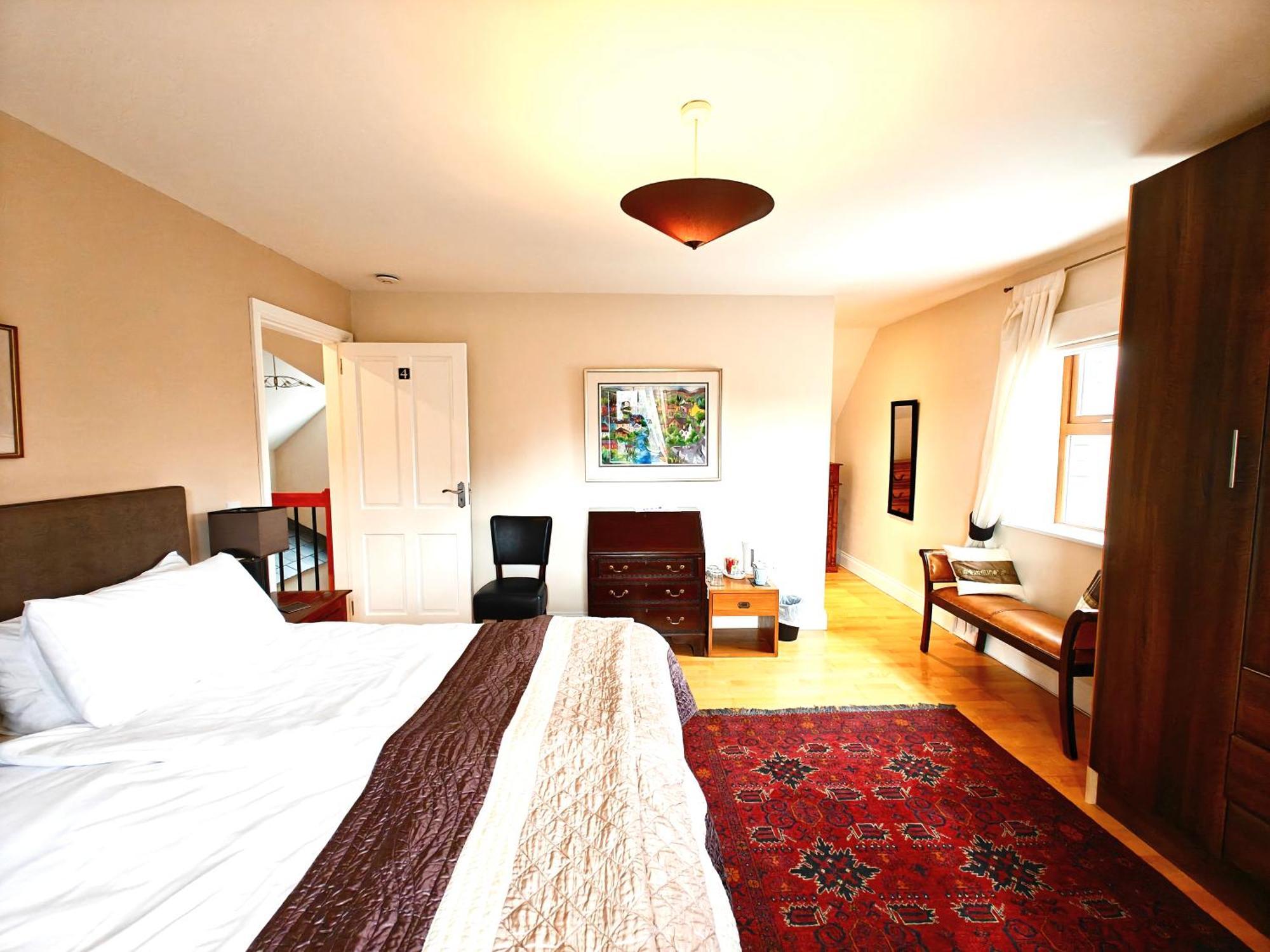 Lodge álaind Lodges, *